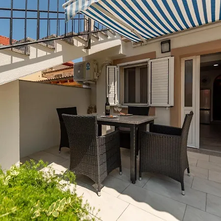 Apartment 1 Bedroom Lovely In Ljubac (Zadar)
