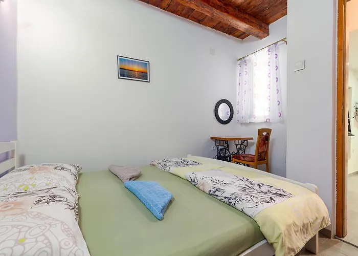 1 Bedroom Lovely In